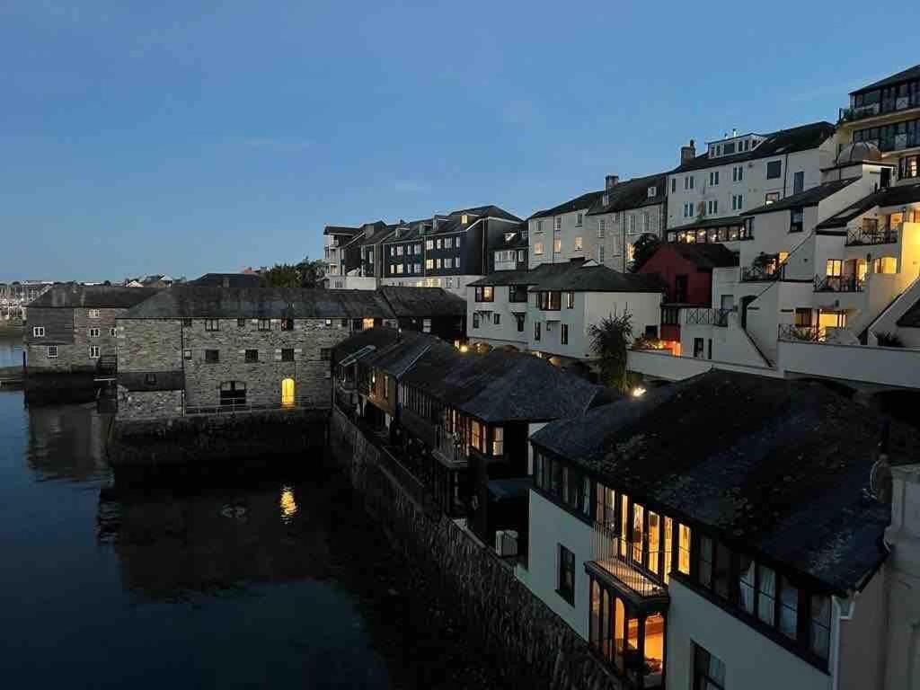 Stunning Waterfront Apartment With Spectacular Views & Parking At 'Captains Loft' Falmouth Buitenkant foto