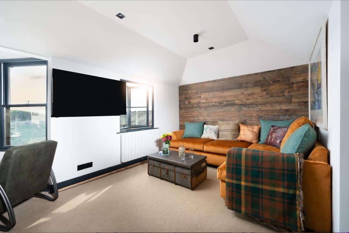 Stunning Waterfront Apartment With Spectacular Views & Parking At 'Captains Loft' Falmouth Buitenkant foto
