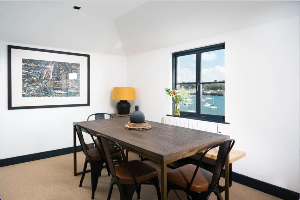 Stunning Waterfront Apartment With Spectacular Views & Parking At 'Captains Loft' Falmouth Buitenkant foto